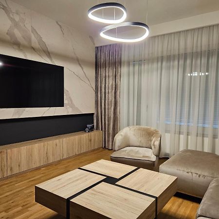 Adav Luxus Apartment Visoko Exterior photo